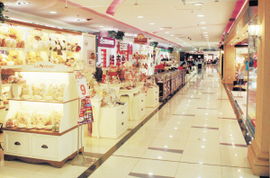 女子百货难破“夭折”魔咒 细分赛道为何屡屡折戟？